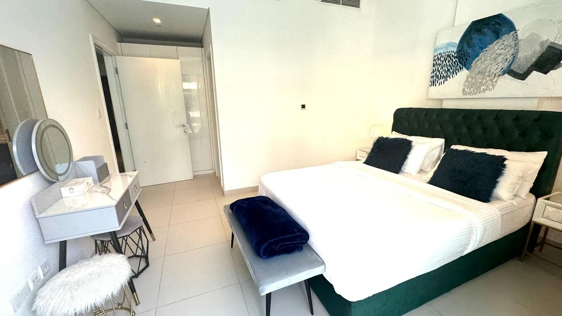 Prime Views Meydan Apartment Dubai